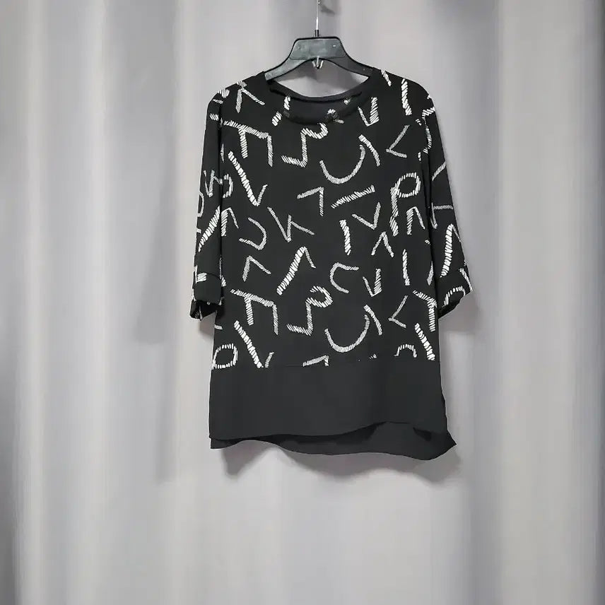 [BUNJANG] Patterned Blouse / 패턴 블라우스