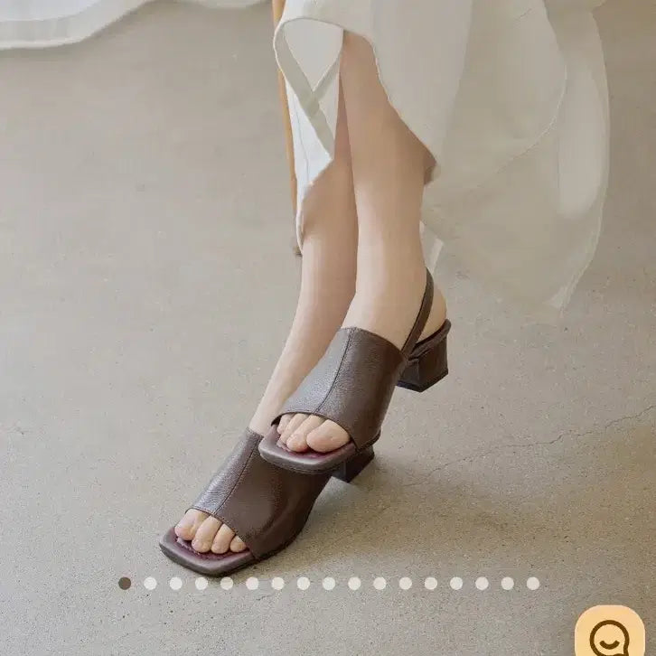 [BUNJANG] GISSE Mono Square Mule Sandals Brown / 지쎄 가죽 모노 스퀘어 뮬 샌들 브라운(정가13.5)