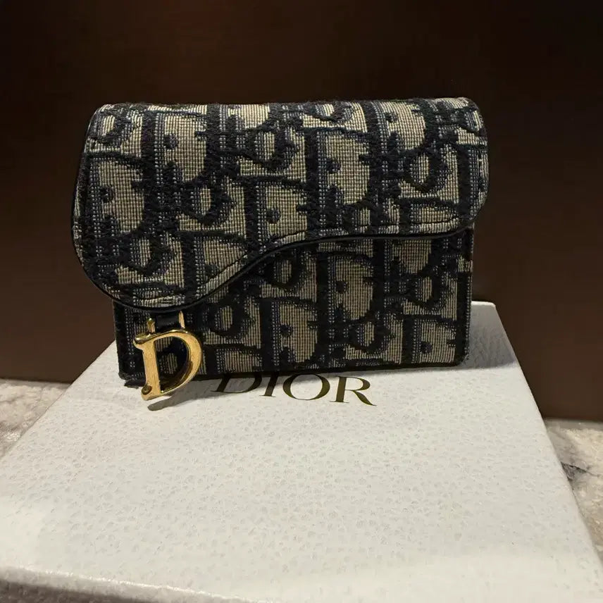 [BUNJANG] Dior Saddle Lotus Wallet Blue / 디올 오블리크 새들 로터스 지갑 블루(정품)