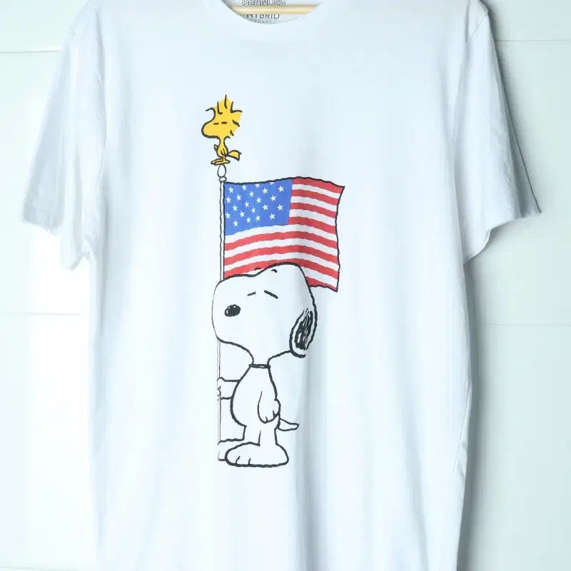 [BUNJANG] Peanuts Snoopy "Star-Spangled Banner" Graphic T-Shirt / (L) 피넛츠 반팔 티셔츠 USA 스누피 성조기 화이트-H36330