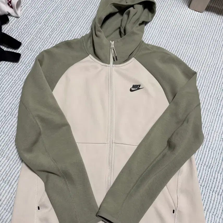 [BUNJANG] Nike Hooded Zip-Up Sweatshirt (Beige/Khaki) / 나이키 후드집업 거의 새상품