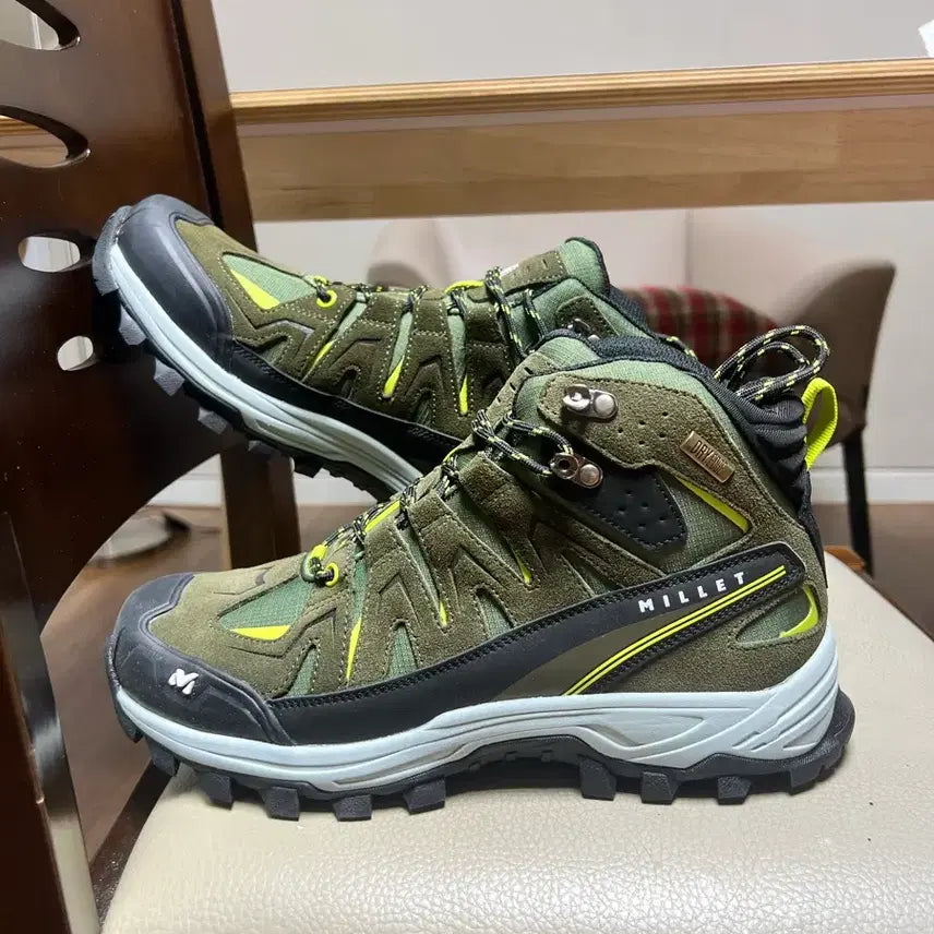 [BUNJANG] Millet Route Up 3 Mid-Top Hiking Boots Size 270 / 밀레 루트업3 미드탑 등산화 270