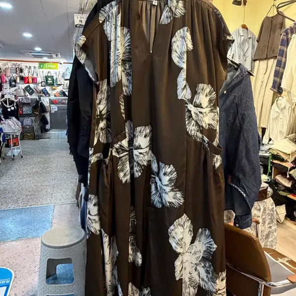[BUNJANG] Big Flower V-Neck Shirring Long Dress / [새상품] 빅플라워 V넥 셔링 롱원피스