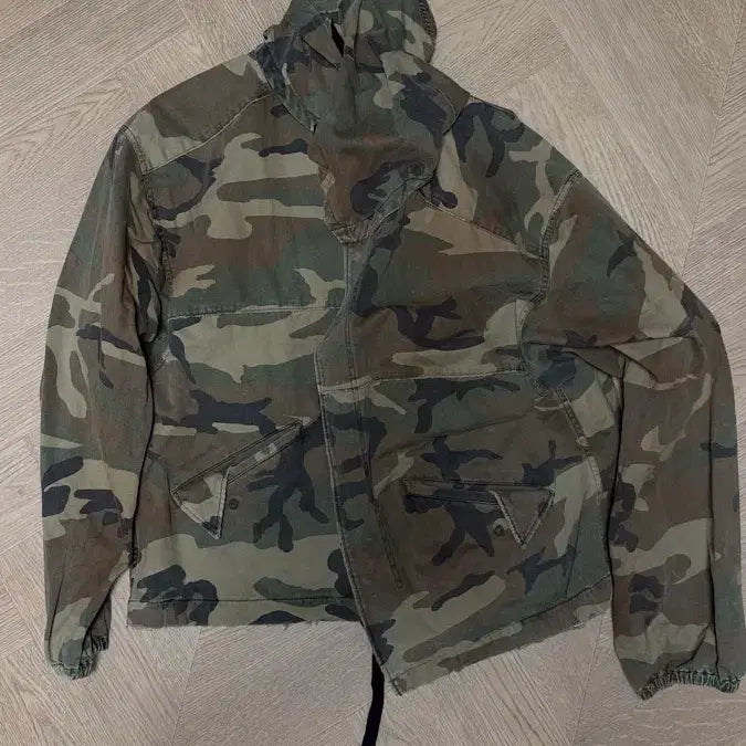 [BUNJANG] Anselm Camo Cropped Jacket / 안셀름 카모 자켓