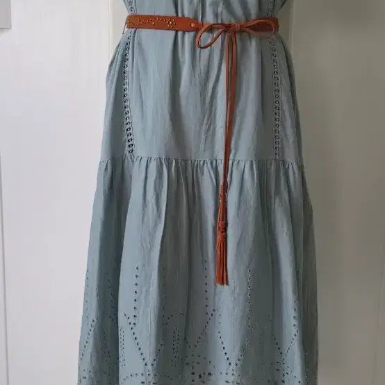 [BUNJANG] The Handsome SJSJ Eyelet Embroidery Long Dress / 더한섬 SJSJ 아일렛 자수 원피스