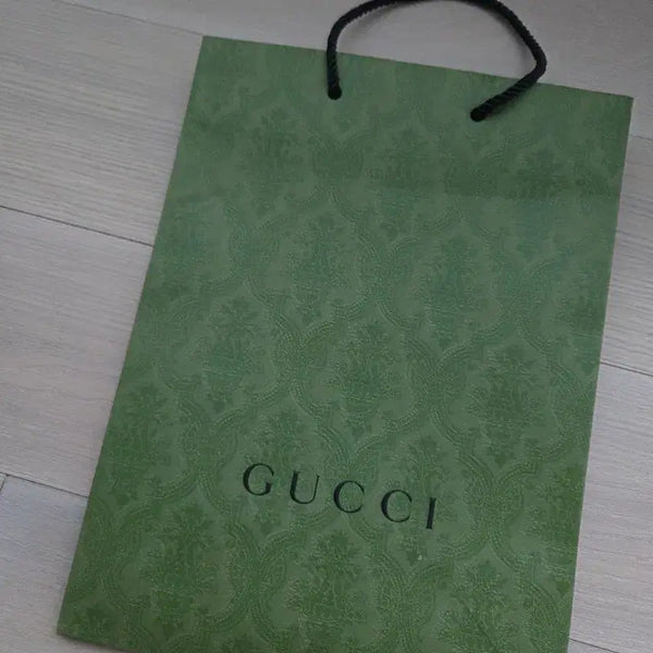 [BUNJANG] Gucci Shopping Bag Green Authentic Luxury Paper / 구찌 쇼핑백 그린 정품 백화점 명품 가방 종이
