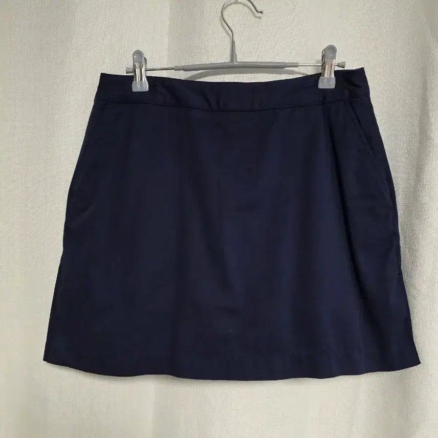 [BUNJANG] Adidas Golf Skirt Size 4 / 아디다스 골프 치마