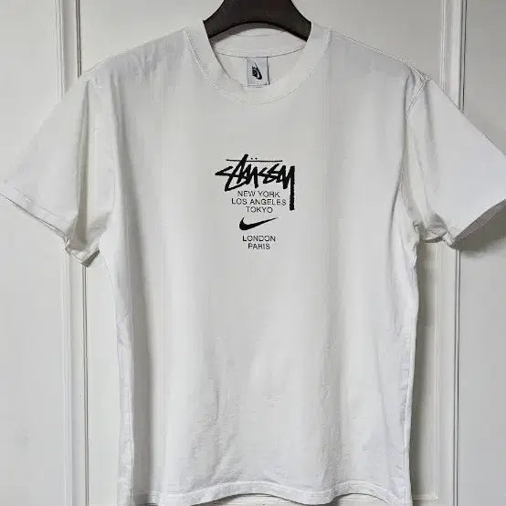 [BUNJANG] Nike x Stussy World Tour Short Sleeve T-Shirt (Asia Fit) - Large / L 나이키 x 스투시 반팔 티셔츠 아시아