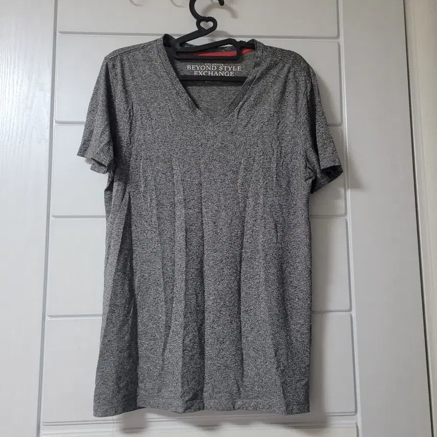 [BUNJANG] Beyond Style Exchange V-Neck Short Sleeve T-Shirt (Grey, M) / 비욘드 스타일 익스체인지 반팔 티셔츠 그레이
