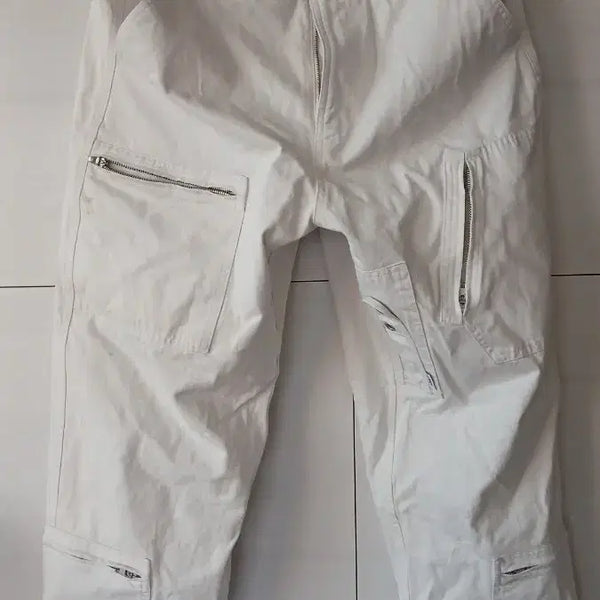 [BUNJANG] LMC Label Cargo Pants White Size M / LMC 라벨 흰색 M사이즈 카고바지