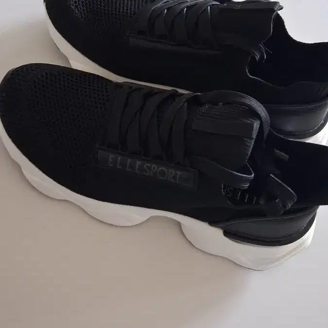 [BUNJANG] Elle Women's Sneakers Size 240 New / 엘르 여자 운동화 240사이즈 새상품 판매합니다!