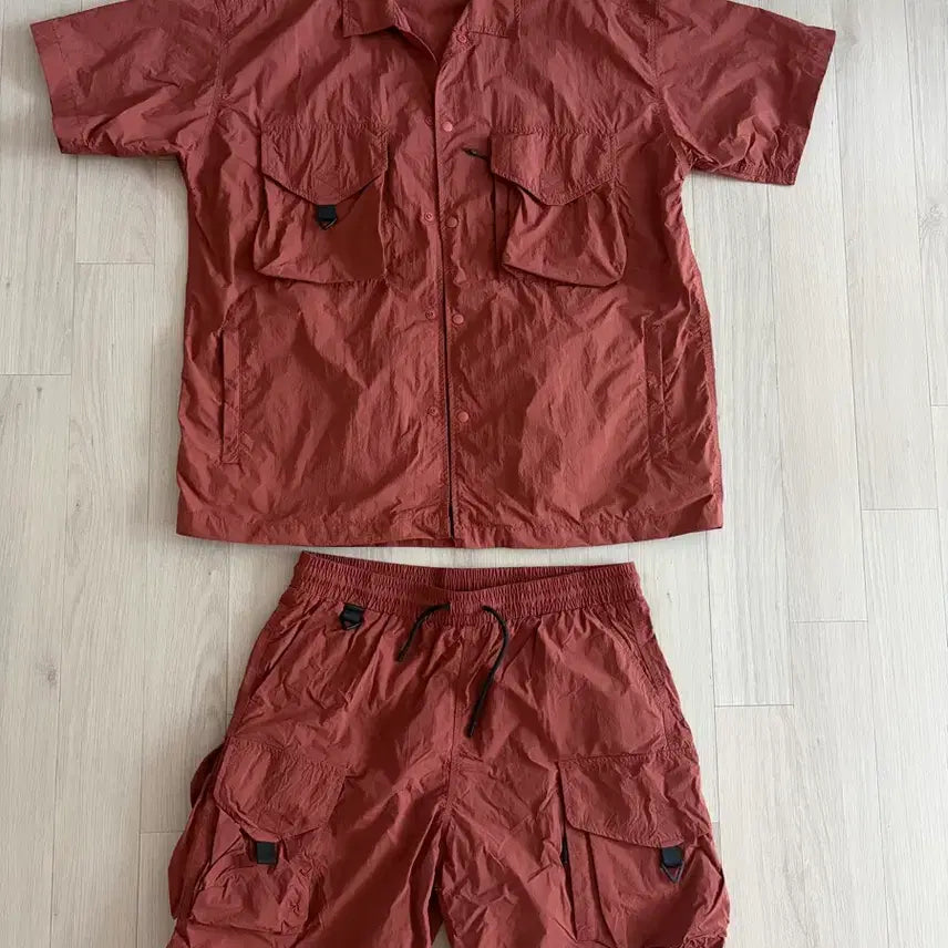 [BUNJANG] Outstanding Packable Top and Bottom Set / 아웃스탠딩 패커블 상하의 세트