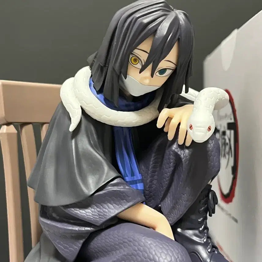 [BUNJANG] Aniplex Obanai Iguro Demon Slayer Seated Figure / 귀멸의 칼날 이구로 오바나이 애니플렉스 좌상 피규어