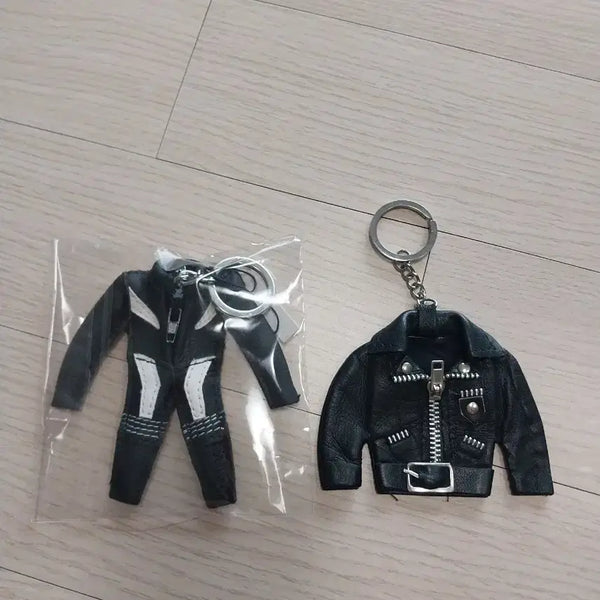 [BUNJANG] Genuine Leather Suit Keychain Bundle Set / 가죽수트 키링 2개 일괄판매