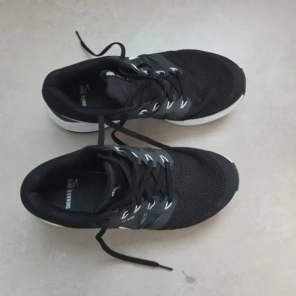 [BUNJANG] Nike Black Running Shoes 260mm / 나이키 블랙 러닝화 260mm