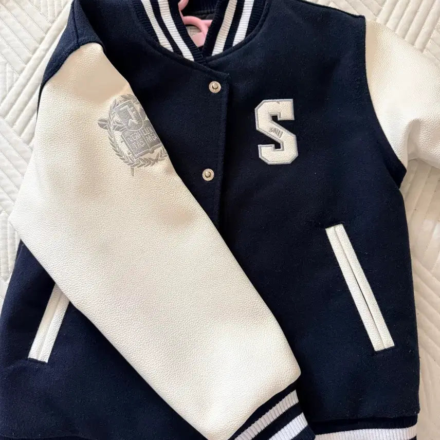 [BUNJANG] Seoul National University Varsity Jacket (Size 130) / 서울대 과잠130사이즈 판매해요