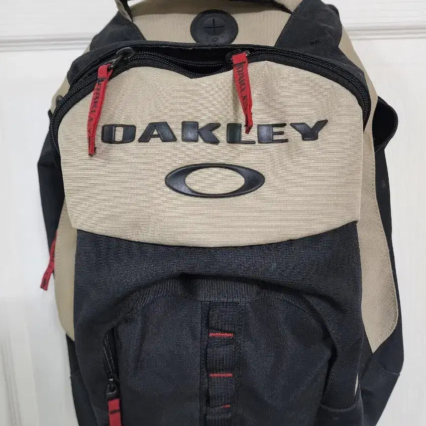 [BUNJANG] Oakley Backpack Beige/Black / 오클리 백팩 베이지/블랙