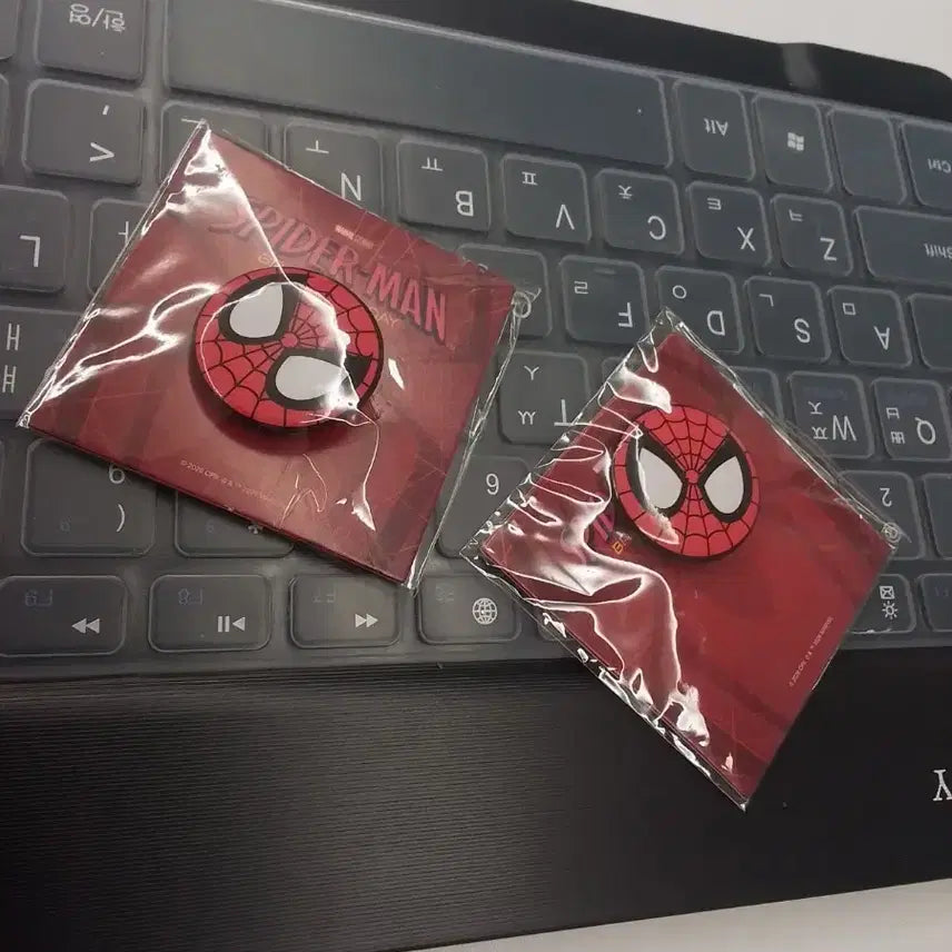 [BUNJANG] Spider-Man Pin Badge / 스파이더맨 핀뱃지