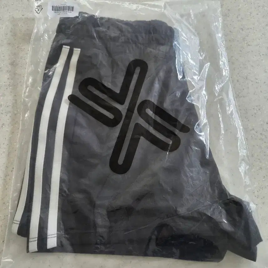 [BUNJANG] Xexymix Track Line Short Shorts (Black) / 새상품)트랙라인 숏반바지(블랙)(새상품-테그있음)(젝시믹스)(파격할인~^^)