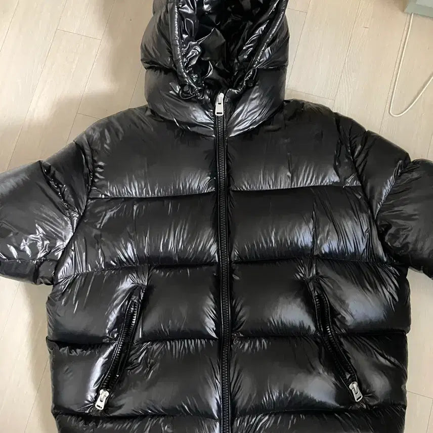 [BUNJANG] Zara Glossy Padded Jacket - Size L / 자라 유광패딩 L사이즈