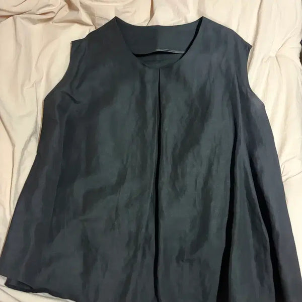 [BUNJANG] Linen Sleeveless Blouse (Black) / 린넨 민소매 블라우스(블랙, 새상품)