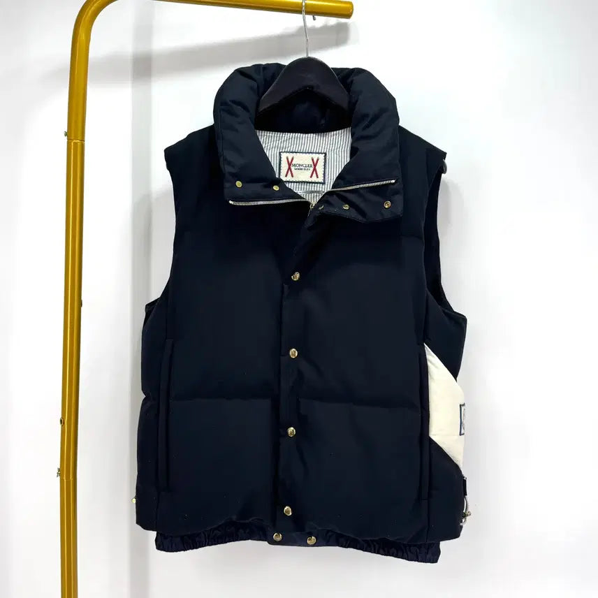[BUNJANG] Moncler Gamme Bleu Padded Vest Navy / [4사이즈] 몽클레어 감마블루 패딩 조끼 베스트 네이비