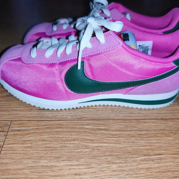 [BUNJANG] Nike Women's Cortez Pinksicle/Deep Forest (265mm) / [새상품] 나이키 우먼스 코르테즈 핑크/딥 포레스트 (265mm)