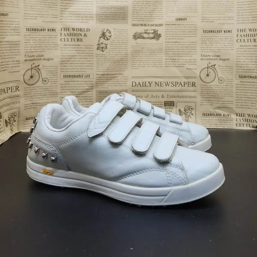 [BUNJANG] WAAC Women's Golf Shoes Size 235 / 왁 WAAC 여성 골프화 235