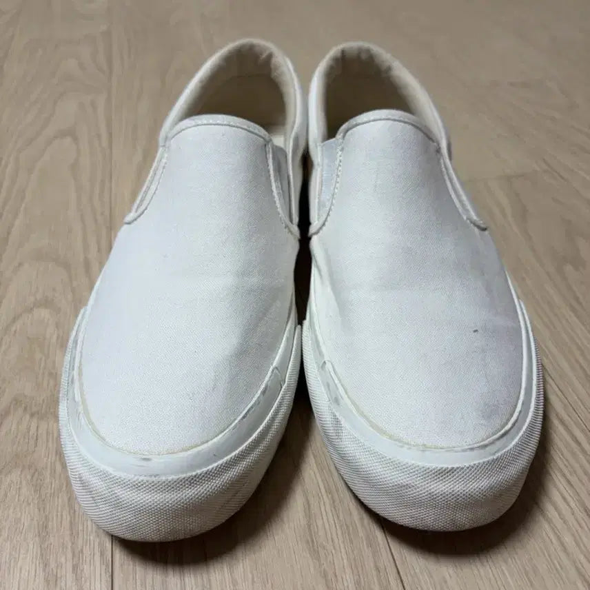 [BUNJANG] Catchball White Slip-on Shoes / 캐치볼 슬립온 화이트