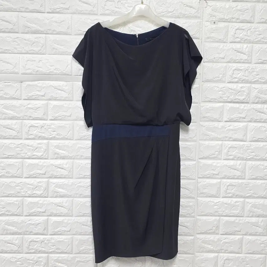 [BUNJANG] S-M The iZZAT Black Dress E498 / S-M 더 아이잗 블랙 원피스 E498
