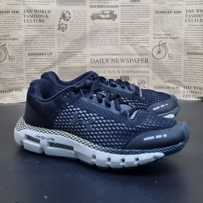 [BUNJANG] Under Armour Hovr Infinite Running Shoes / 언더아머 호버 인피니트 운동화 230