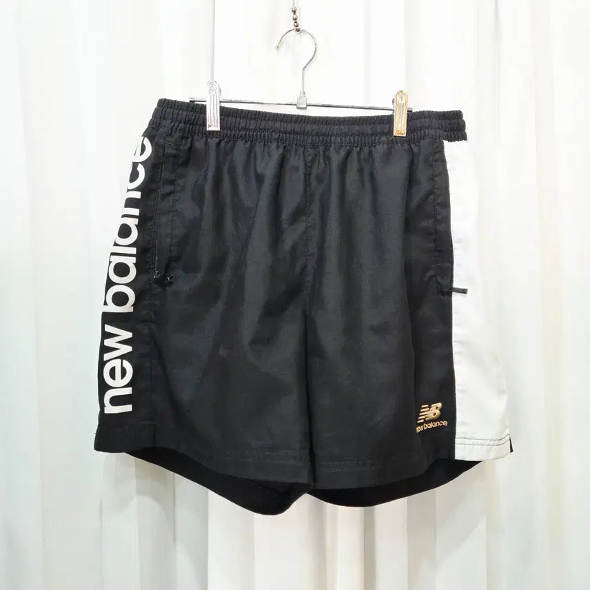 [BUNJANG] New Balance 28-inch Side Panel Polyester Banding Shorts C676 / 28인치 뉴발란스 사이드 배색 폴리에스터 밴딩 반바지 C676