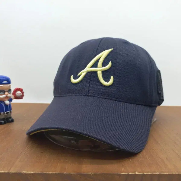 [BUNJANG] MLB Atlanta Braves Old School Embroidered Ball Cap Navy Yellow / MLB 애틀랜타 브레이브스 야구모자 올드스쿨 자수 볼캡 네이비 옐로우