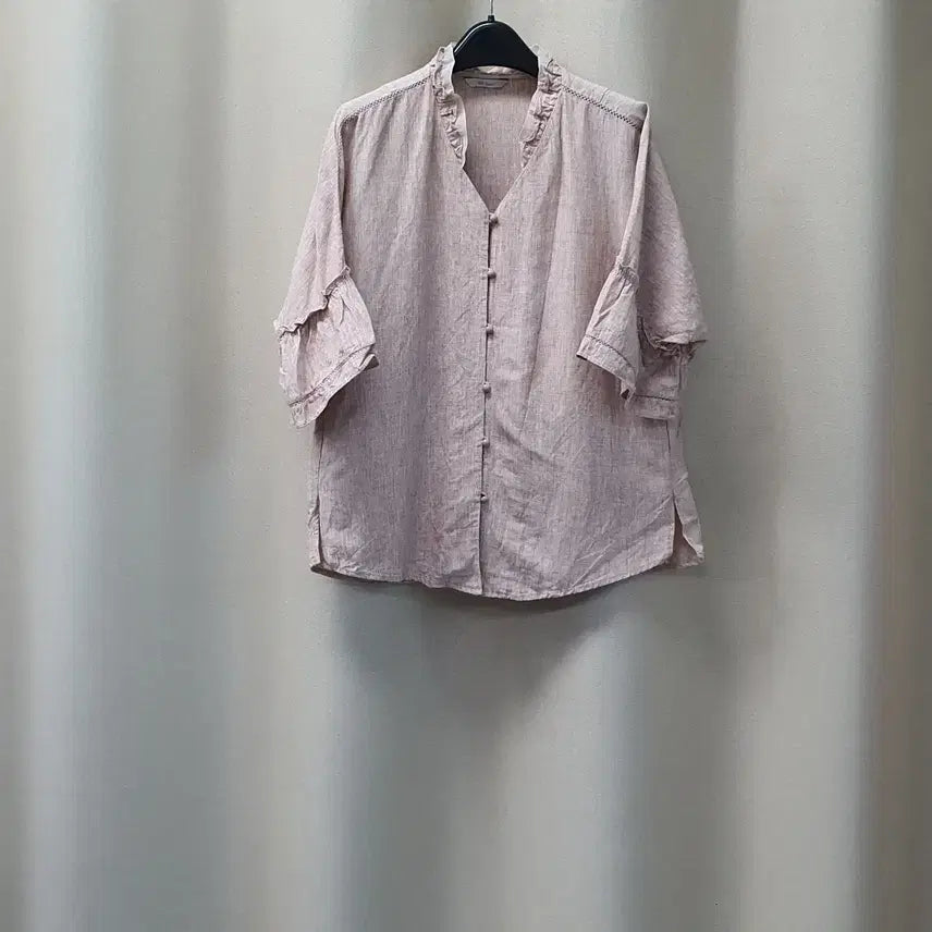 [BUNJANG] The Izzat Ruffle Sleeve Blouse Shirt / 더아이잗 프릴소매 블라우스 셔츠