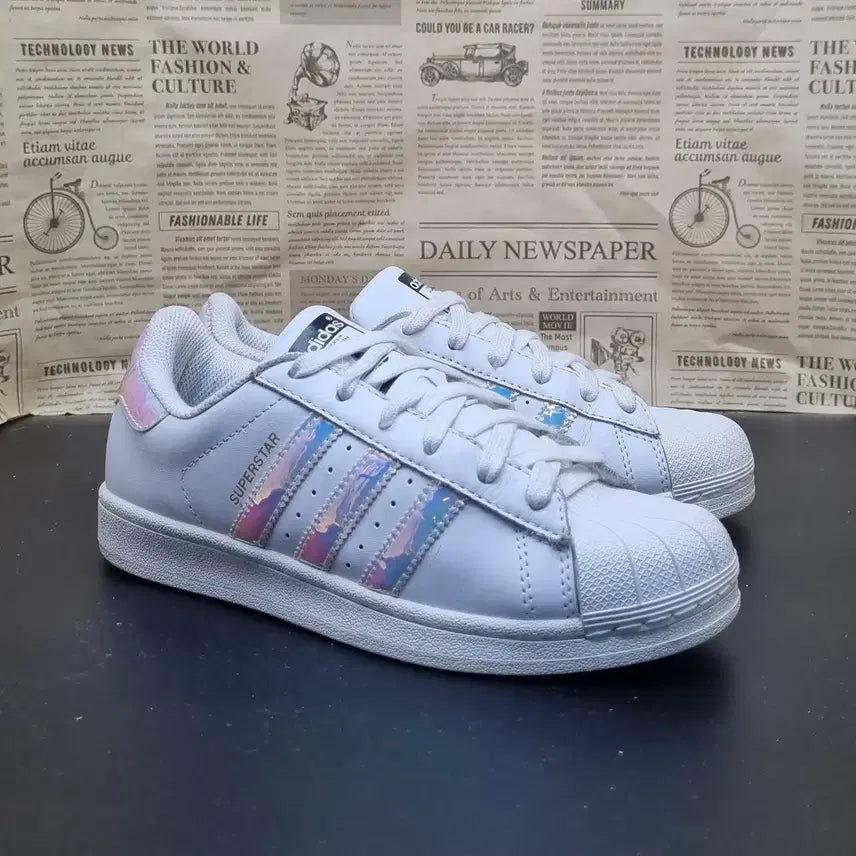 [BUNJANG] Adidas Hologram Superstar Women's Sneakers 240 / 아디다스 홀로그램 슈퍼스타 여성운동화240