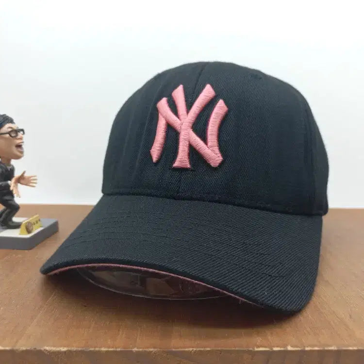 [BUNJANG] MLB New York Yankees Old School Fitted Ball Cap Black Vintage / MLB 뉴욕양키스 올드스쿨 야구모자 빈티지 피티드 볼캡 블랙