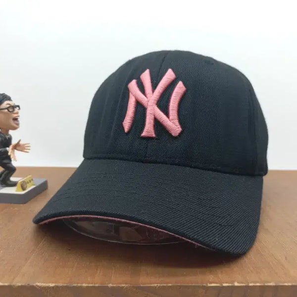 [BUNJANG] MLB New York Yankees Old School Fitted Ball Cap Black Vintage / MLB 뉴욕양키스 올드스쿨 야구모자 빈티지 피티드 볼캡 블랙
