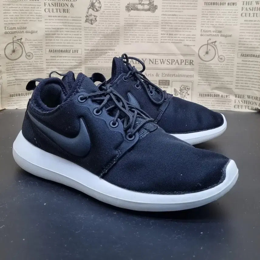 [BUNJANG] Nike Roshe 2 Black Sneakers (235) / 나이키 로쉬2 블랙 운동화 235
