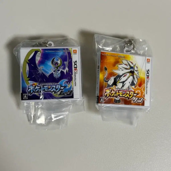 [BUNJANG] Pokemon 30th Anniversary Cartridge Keyring Sun & Moon Bundle Set / 일괄)포켓몬스터 30주년 카트리지 키링 썬문 포켓몬스터 썬 문 카트리지 키링
