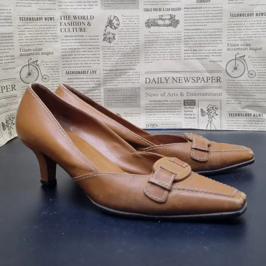 [BUNJANG] Salvatore Ferragamo Vintage Leather Pumps Heel / 페라가모 빈티지 레더 펌프스 힐 240 굽6