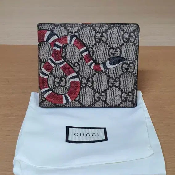 [BUNJANG] Gucci Snake Bifold Wallet Beige Leather / 구찌 스네이크 반지갑/지갑 정품A급(감정O)