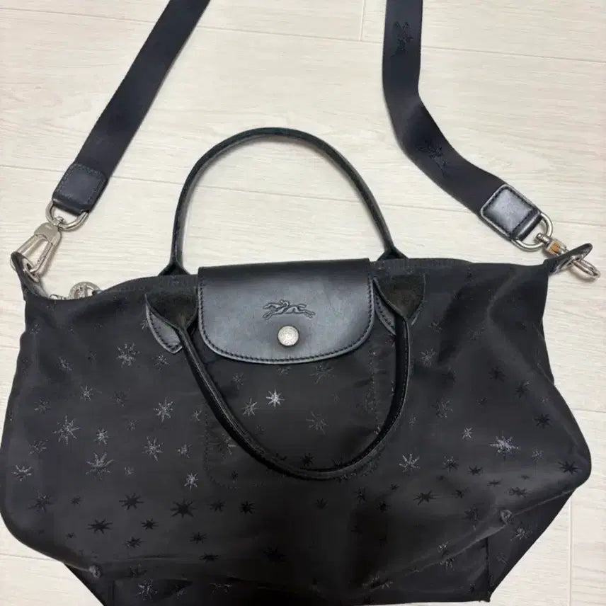 [BUNJANG] Longchamp Le Pliage Black Star Pattern Tote Bag / 롱샴 르플리아쥬 블랙 별 패턴 토트백