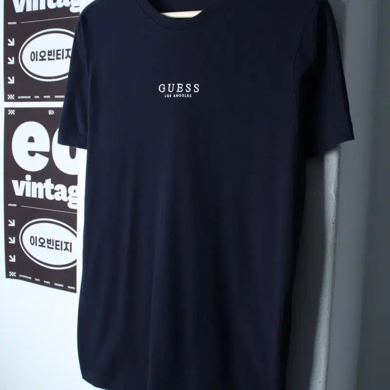 [BUNJANG] Guess Small Logo Short Sleeve T-Shirt Navy (L-XL) / (L-XL) 게스 반팔 티셔츠 스몰로고 네이비 놈코어-H36051