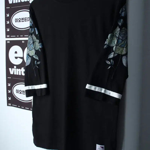 [BUNJANG] Critic Flower Printing 3/4 Sleeve T-Shirt Black / (M-L) 크리틱 반팔 티셔츠 7부 플라워프린팅 블랙 올드스쿨-H36055