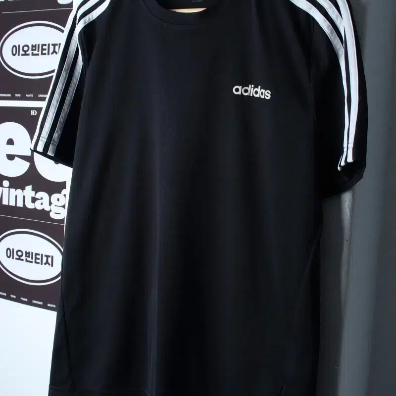 [BUNJANG] Adidas Black 3-Stripes Functional T-Shirt XL / (XL) 아디다스 반팔 티셔츠 기능성 블랙 삼선 올드스쿨-H36057