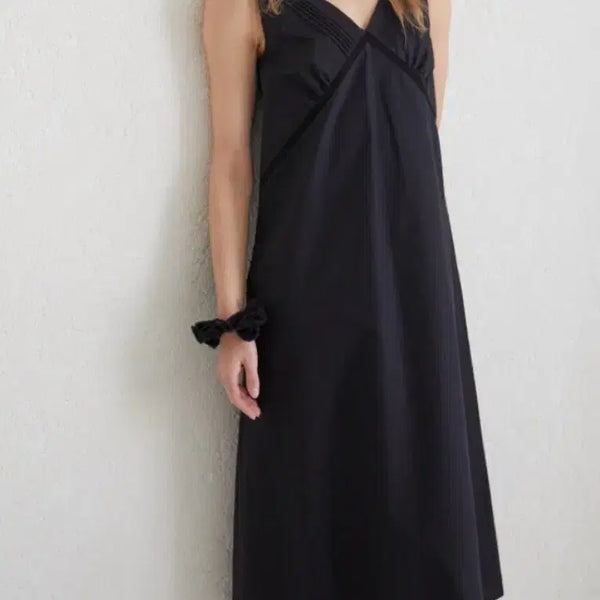 [BUNJANG] L'ec September Long Scalloped Dress Black / 르셉템버 LONG SCALLOPED DRESS [BLACK]