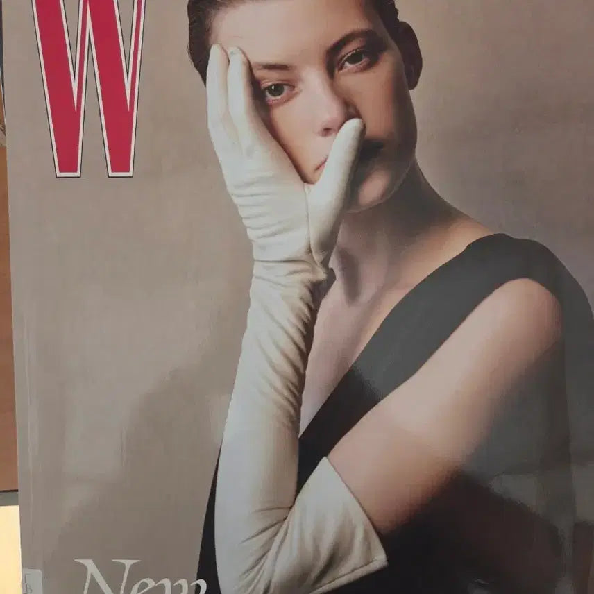 [BUNJANG] W Korea Magazine January 2026 Issue: Daina Smith / W 코리아 잡지 2026년 1월호 데이나 스미스