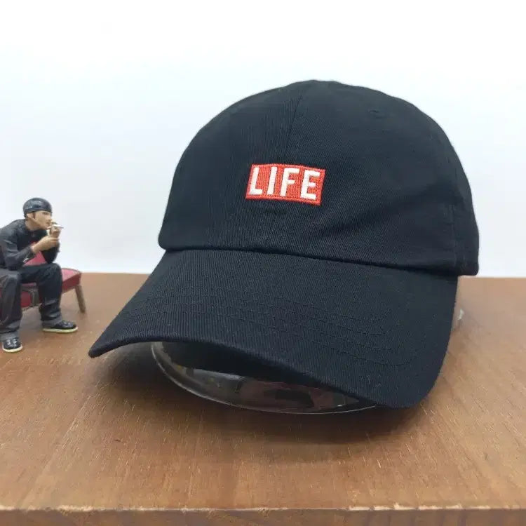 [BUNJANG] LIFE ARCHIVE Original Box Logo Ball Cap Black / LIFE ARCHIVE 라이프 아카이브 오리지널 박스 로고 볼캡 모자 블랙