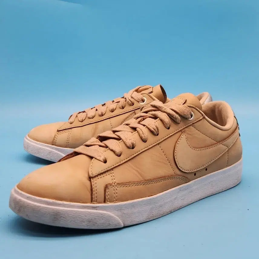 [BUNJANG] Nike Blazer Low Women's Sneakers (245) / aa 나이키 블러이저로우 여성스니커즈 245