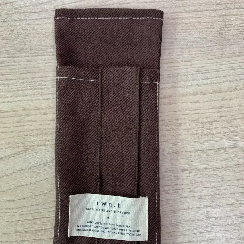 [BUNJANG] RWNT Fabric Pencil Case - Brown / rwn.t 펜갈피 패브릭 필통 브라운 처분합니다